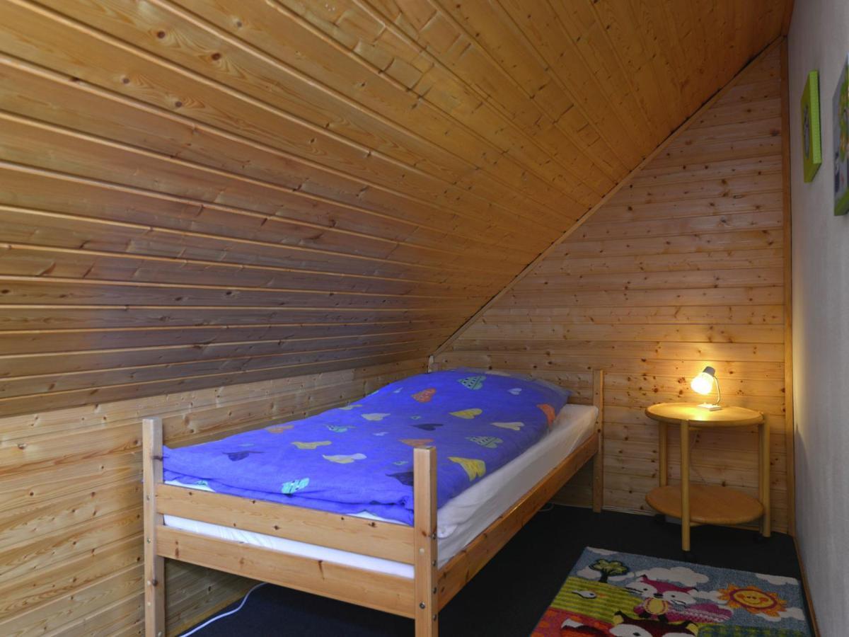 Assinghausen Bright Apartment In The Sauerland With Conservatory Large Terrace And Awning الغرفة الصورة